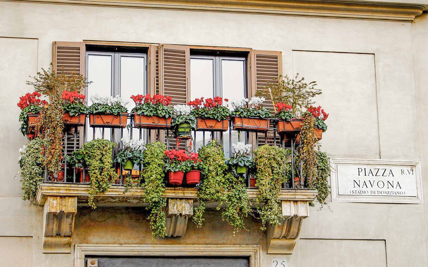 Piazza Navona street sign